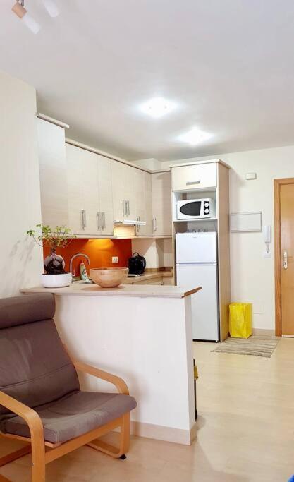 Lovely Studio In Centre Of Torre, Near The Beach Torre Del Mar Exterior foto