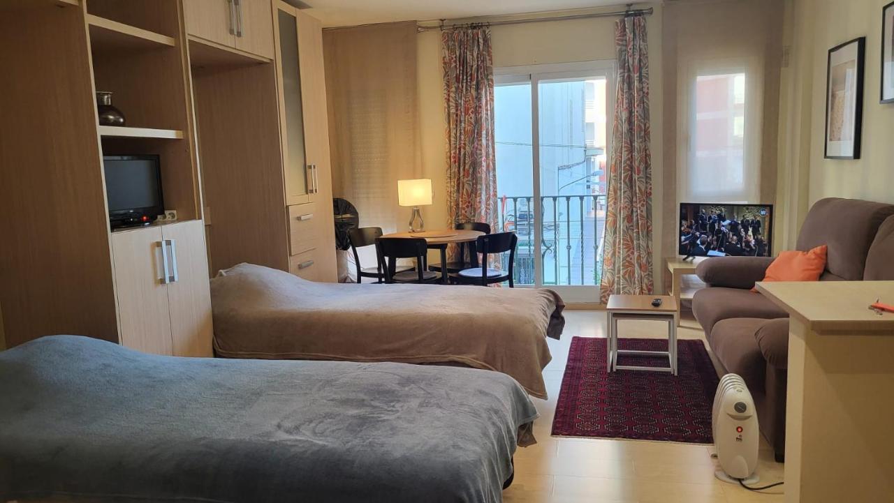Lovely Studio In Centre Of Torre, Near The Beach Torre Del Mar Exterior foto